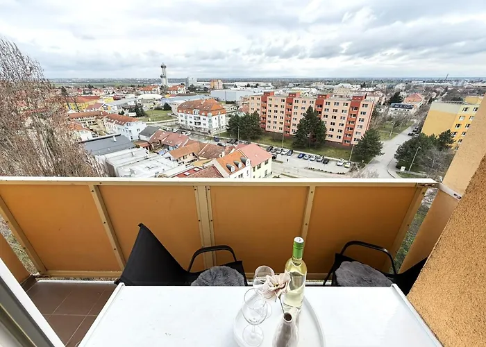 Sky View 10 Patro * Břeclav